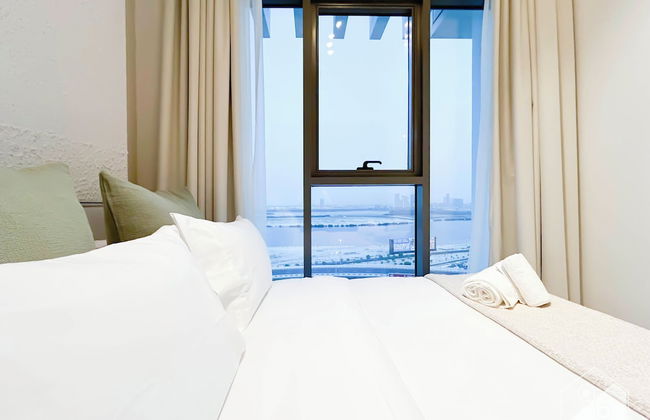 Gorgeous 1B Apt With Balcony in Azizi Fawad - Photo 4