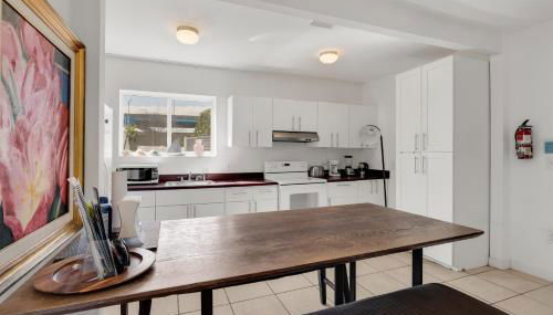 Artful 4BR Family Retreat - Foto 2