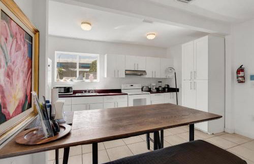 Artful 4BR Family Retreat - Foto 2