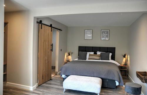 Luxury Suite - Samson in Beverley with patio and private parking - Photo 7