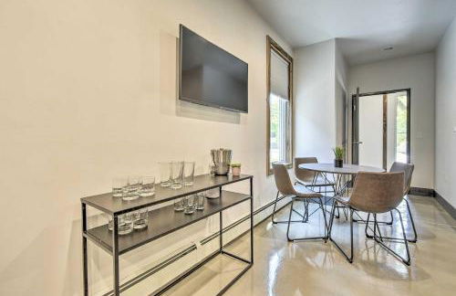 Elkhart Lake Townhome - 20 Mi to Sheboygan! - Foto 6