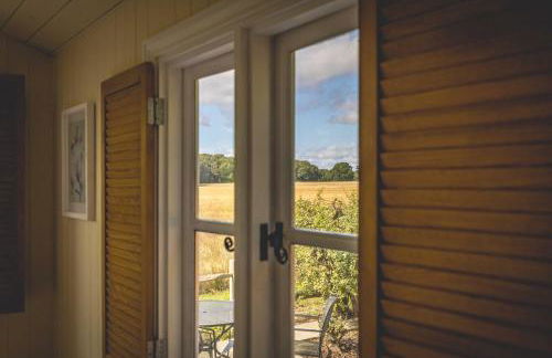 Relaxing Retreat - The Shepherds Hut - Hot Tub - By Tempstay - Foto 24