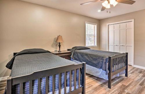 Moncks Corner Home with Yard Near Lake Moultrie - Foto 27