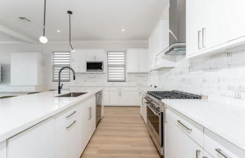 Waterfront Home with Pool Spacious Bay , Sleeps 16 - Foto 24