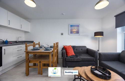 Cosy Retreat By Green Haven Escapes Short Lets & Serviced Accommodation Seacroft With Free Off-Street Parking & Pet-Friendly - Photo 34