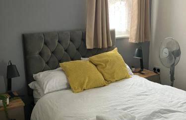 Lancing Apartments - Spacious 2 Bed - Sleeps 6 - Burnham Village - Foto 30