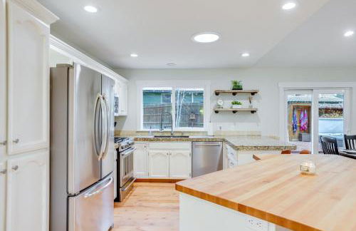 3 Mi to Old Mill District Family Retreat with Yard - Foto 12