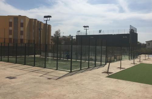 Large Apartment with Sea Views - Foto 27