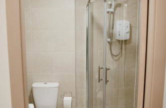 Flats near football clubs - Photo 9