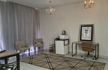 Flat 01 - Zona Sul Prox UMC, Shopping e Pátio Vinhedos - Foto 2