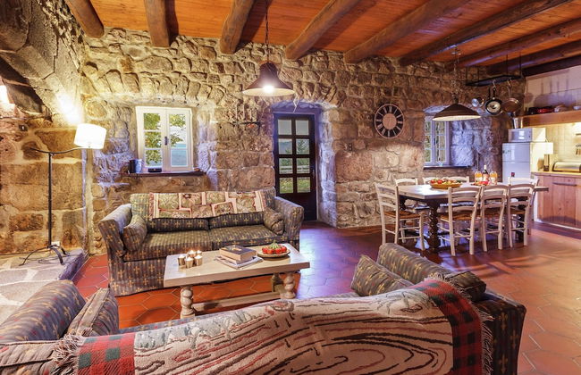 Charming Farmhouse in Cros-de-georand With Swimming Pool - Photo 16