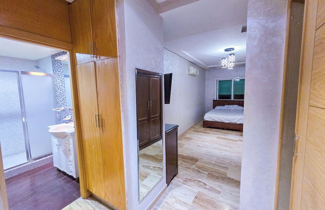 Luxor Home - Spacious & proximity to CFC - Photo 8