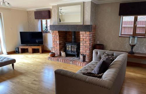Spacious Home, 6 large bedrooms, full sky package, sleeps 14 - Foto 44
