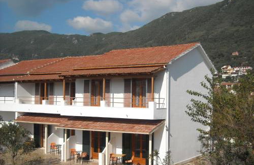 Apartments Elli - Nikos - Photo 12