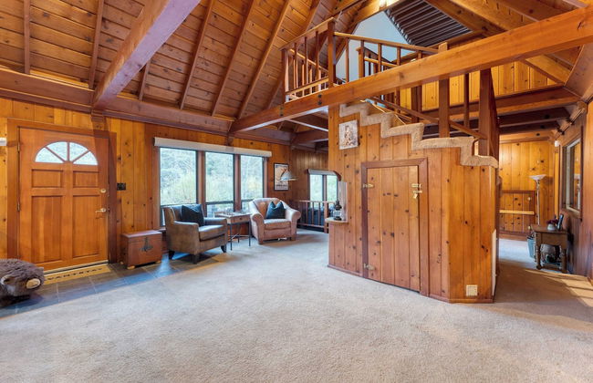 Riversong Lodge by Avantstay Sauna + Hot Tub On The Truckee River - Photo 5