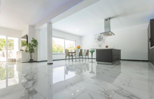 Villa Inka, an exquisitely crafted Villa boasting a private pool - Foto 3