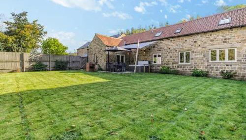 Stunning Barn with Hot Tub on a Secluded Farm - Foto 3, Garden