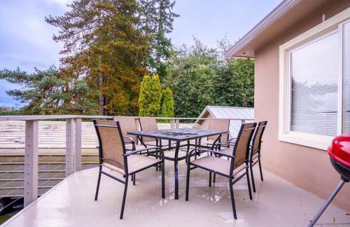 Burien's 3-BR Middle Unit Retreat with Deck BBQ - Foto 4