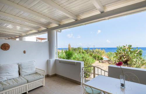 Villa Ginestra sulla spiaggia di Stromboli - Foto 2