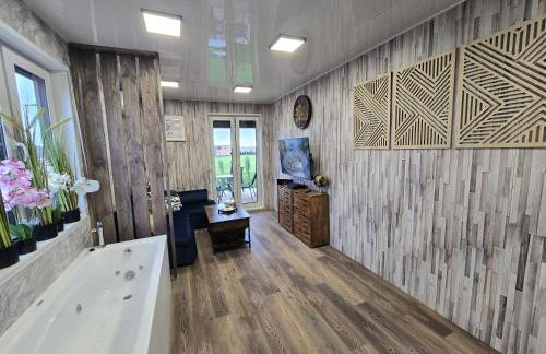 Nowy York - Sauna - Jacuzzi - Najczystsze jezioro PL - SPA - STYRUŚ - Foto 33