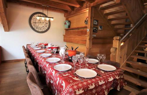 Prestigious 18 Person Chalet with Pool and Jacuzzi - Foto 15