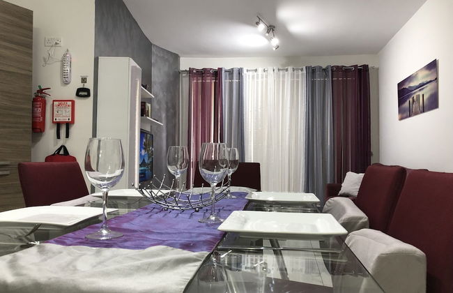 Sea View 2 Bed Apartment Close to Beach - Photo 7