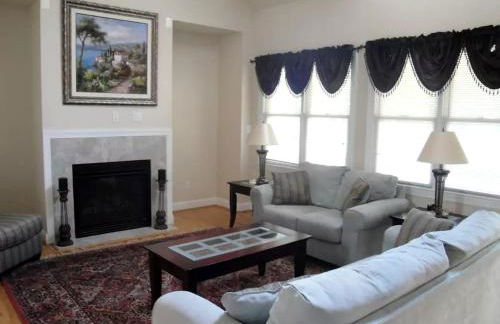 Elegant Lodge Rental with Lovely Countryside Views near Charlottesville, Virginia - Foto 11