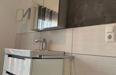 Wood&Stone - Modernes Haus in Seenähe am Tankumsee mit Terrasse, Outdoorküche, Kamin, Homeoffice Bereich & voll ausgestatteter Küche im Naherholungsgebiet - Foto 65