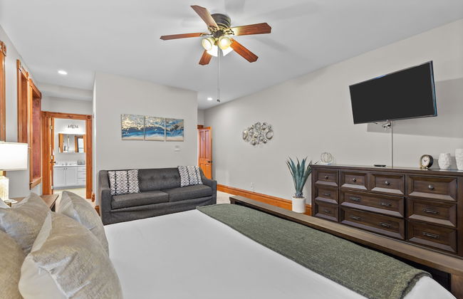 The Game Room Getaway | JZ Vacation Rentals - Photo 4