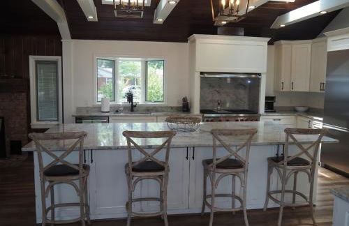 Lorlee - A Large and Luxurious Lakefront Cottage! - Foto 15