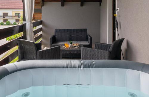 Deluxe Apartment with Jacuzzi - PATAR - Foto 33