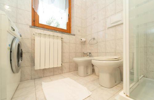 Casa con parcheggio, piscina giardino, barbecue - Foto 26