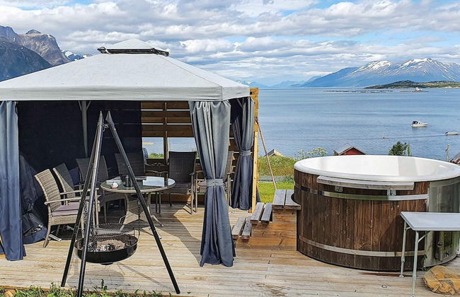 10 Person Holiday Home in Lyngseidet - Foto 15