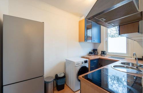 Monteurwohnung-mit-Terrasse-fuer-7-Personen-WLAN-TV-Kueche-Ahrensburg-Naehe-Hamburg-AGRP1204 - Photo 13