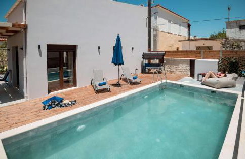 Archontiki Veranda - Design Villa in Crete with Heated Pool, Jacuzzi & Dreamy Views - Foto 14