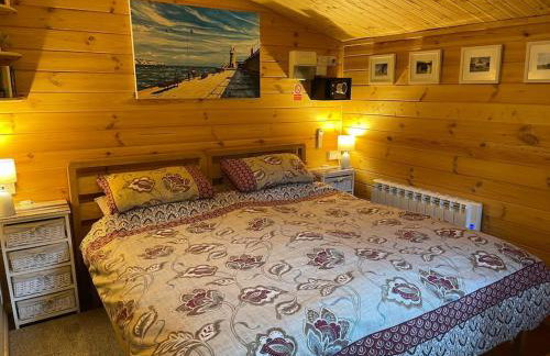 Cosy Cabin, hidden from the main house - Sleeps 2 - EV - Foto 21
