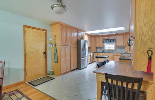 Large Home with Deck and Grill about 9 Mi to Virginia Tech - Foto 8