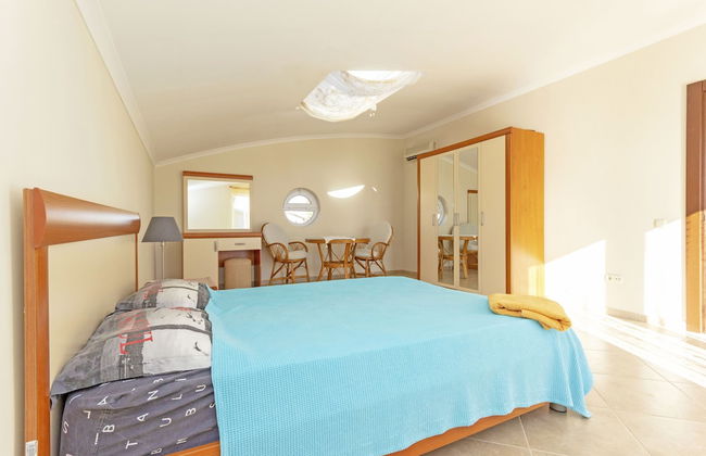 Paradise Town Villa Royal - Photo 5