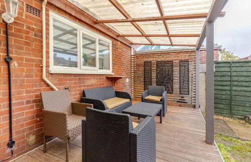 Modern & Spacious 3BR House Bracknell - Berkshire - Photo 28