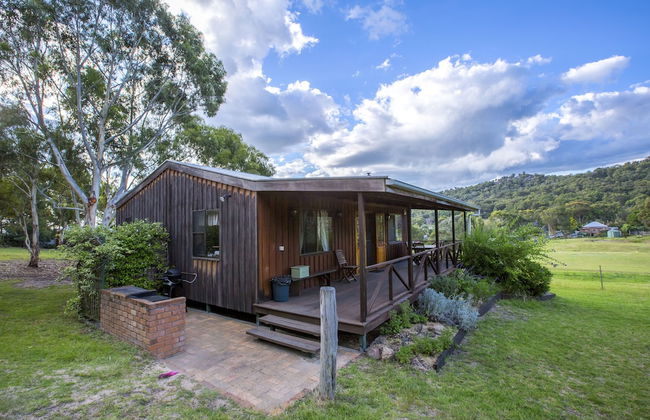 Wisteria Cottage and Cabins - Photo 1