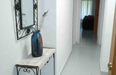 Apartamento segunda línea de playa con piscina - Photo 11