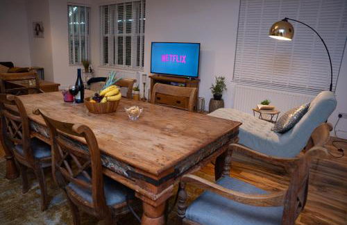 Spacious, Well-Equipped Apartment With Parking - Foto 25