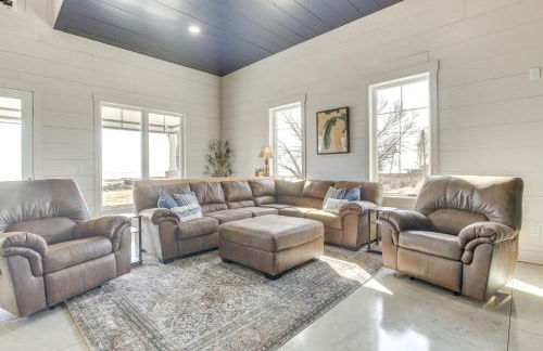 Dock and Panoramic Bay Views Oconto Retreat! - Foto 3