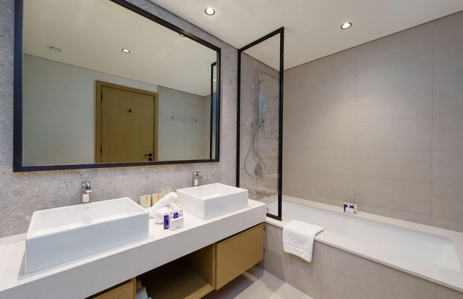 Graceful Apt in Prestigious Dubai Hills Close to the Golf Course - Photo 7