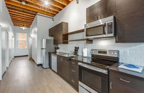 Brand New Condo Steps from Bremerton Ferry - Foto 18