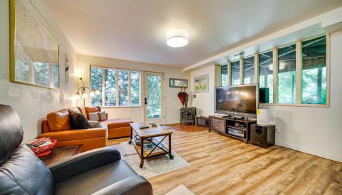 8 Mi to Dtwn Seattle Pet-Friendly Apt with Hot Tub - Foto 3