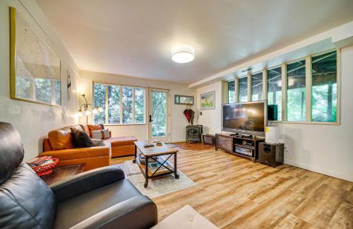 8 Mi to Dtwn Seattle Pet-Friendly Apt with Hot Tub - Foto 3