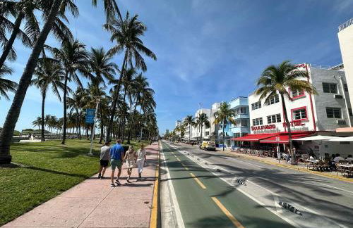 Ocean Drive Oasis in Art Deco District of South Beach - Foto 26