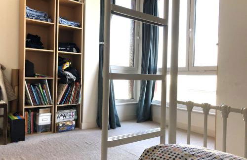 Homely Spacious 3 bedrooms duplex with roof-top next to Victoria Park & regent's canal in vibrant East End London - Foto 9