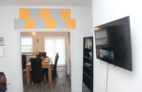 Tastefully furnished and Cosy 2-bedroom house - Foto 20